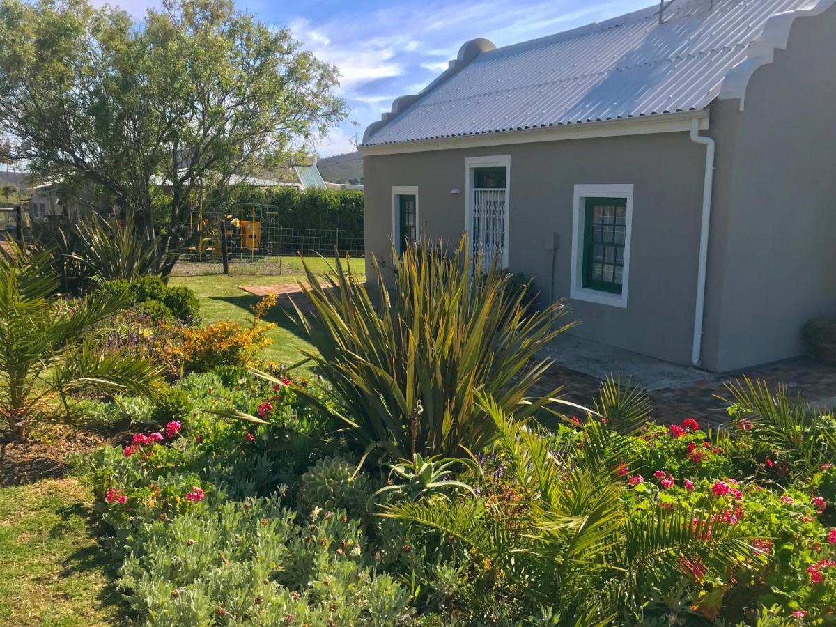 Kleine Vrede Farm Cottage Hermanus Exterior photo